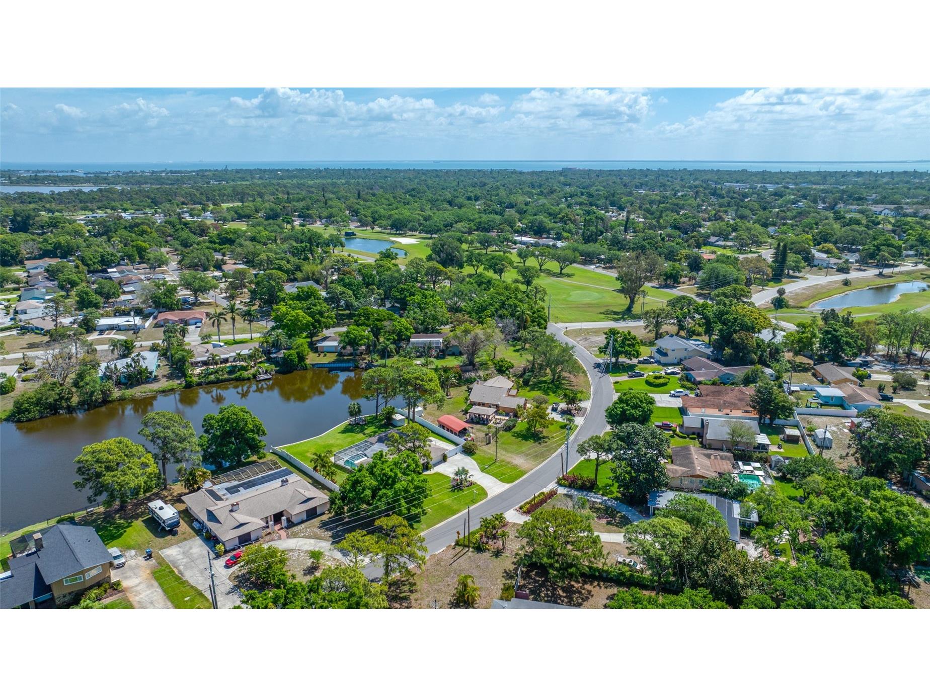 2515 Desoto Way S Saint Petersburg FL 33712 TB8493447 image77