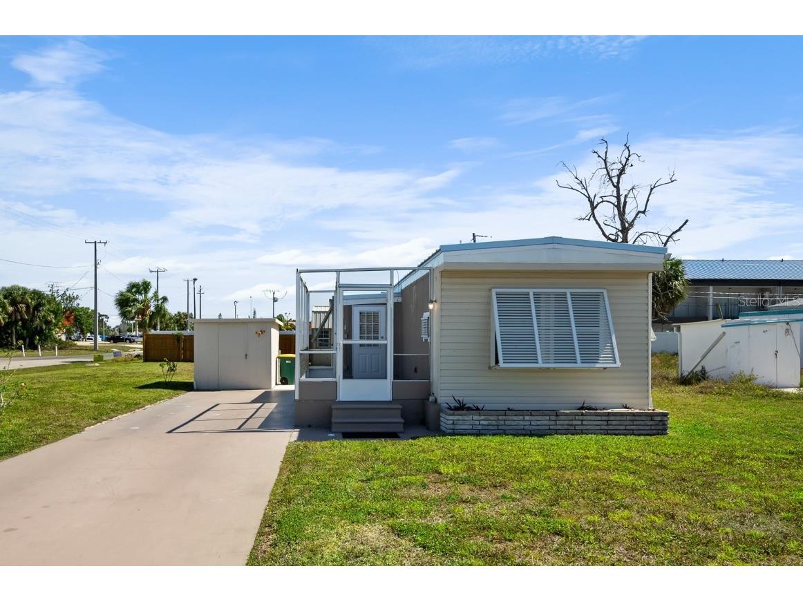 2515 Heron Drive Englewood FL 34224 D6136205 image1