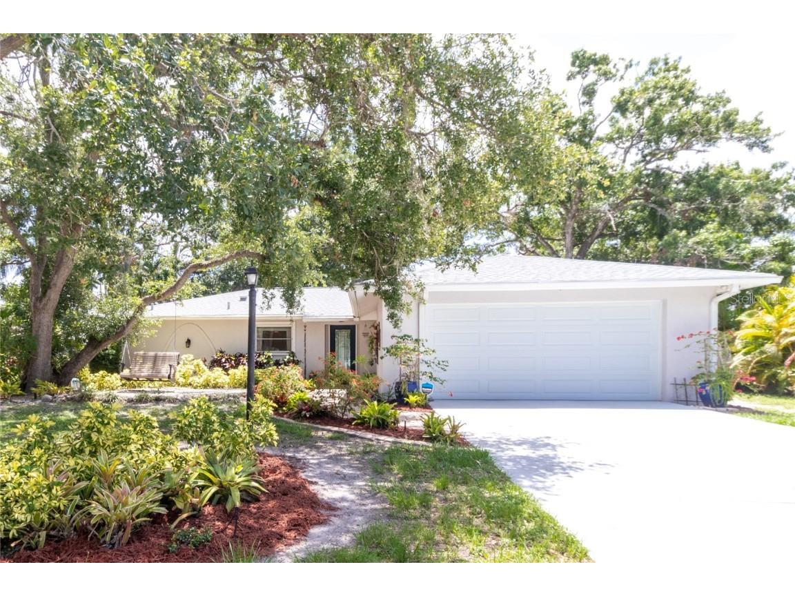 2515 Huntington Avenue Sarasota FL 34232 A4654915 image1