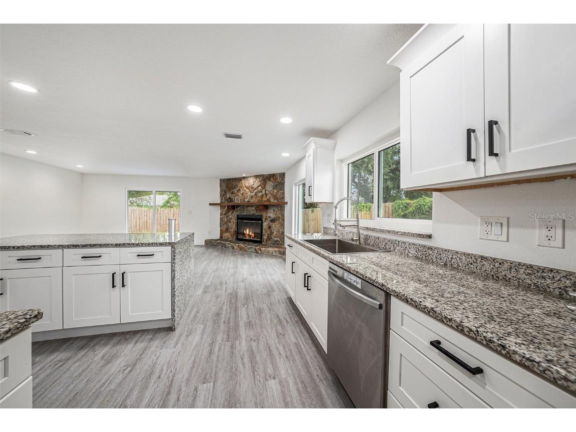 2515 Lake Ellen Circle Tampa FL 33618 TB8431013 image11