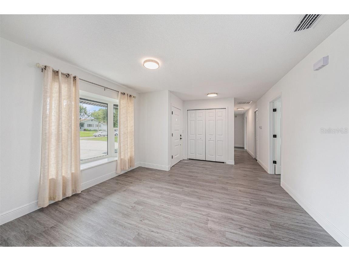 2515 Lake Ellen Circle Tampa FL 33618 TB8431013 image6