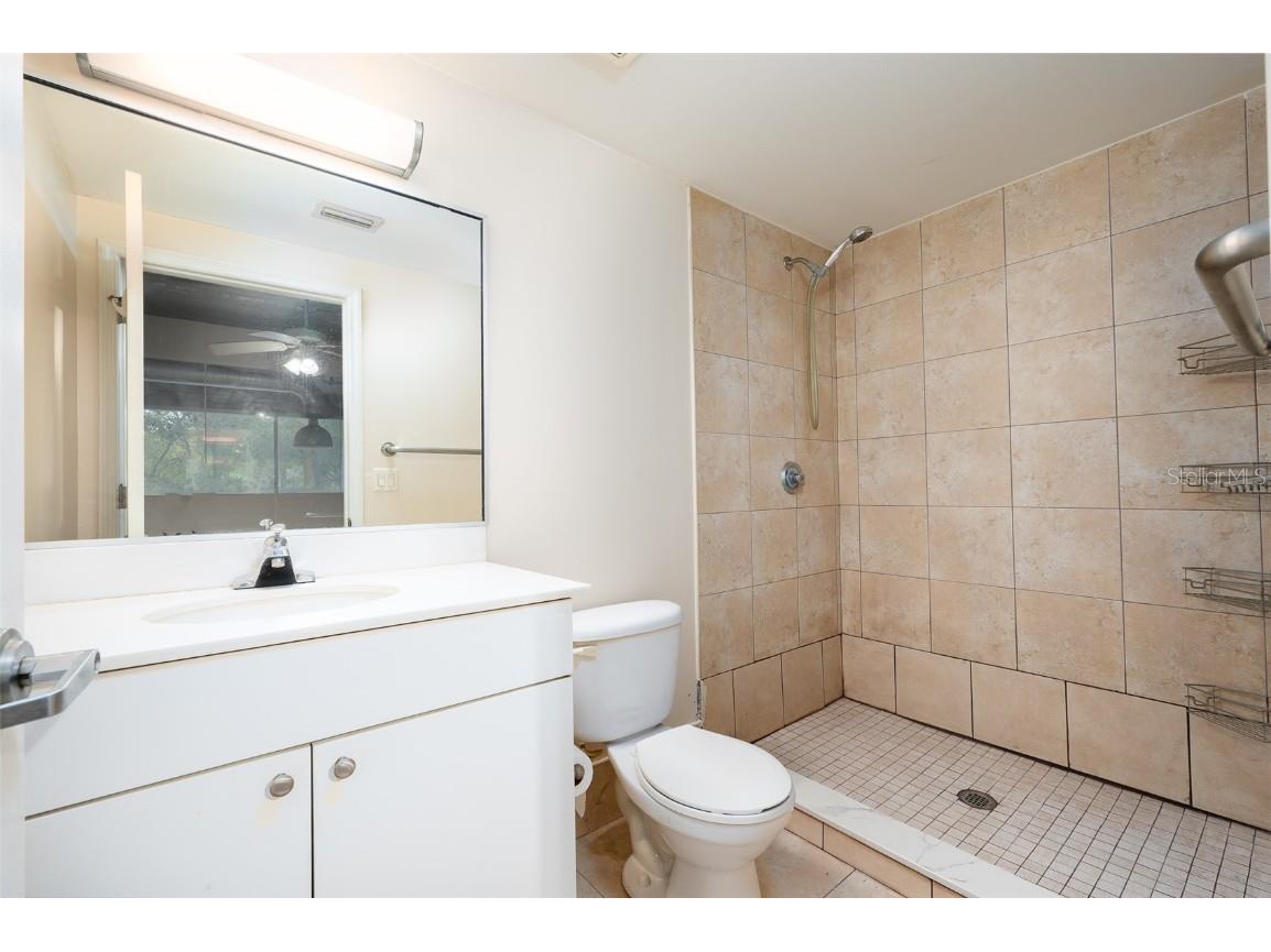 2515 SW 35th Place #103 Gainesville FL 32608 GC535925 image11