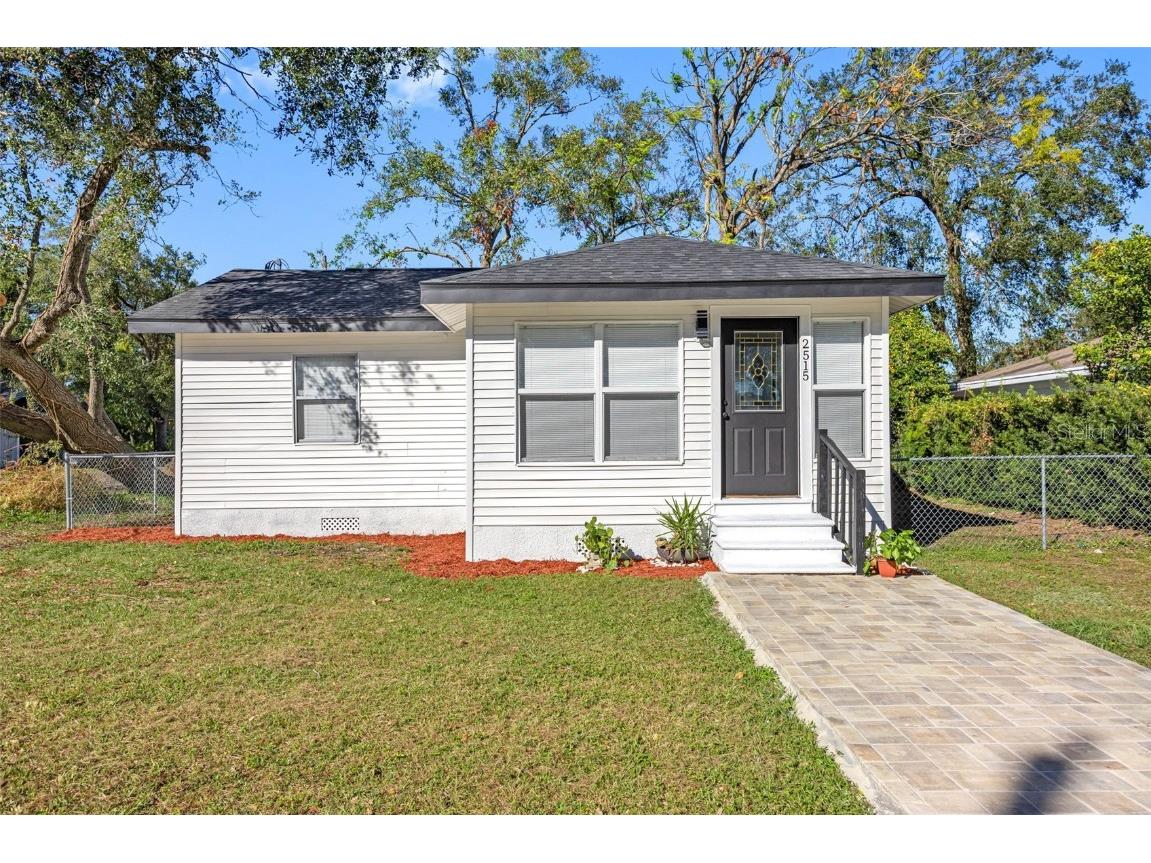 2515 W Comanche Avenue Tampa FL 33614 TB8324305 image1