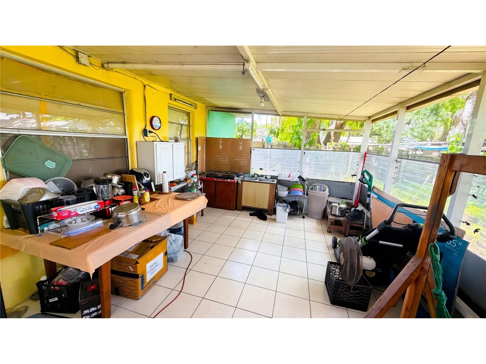 2515 W Powhatan Avenue Tampa FL 33614 A4697961 image9