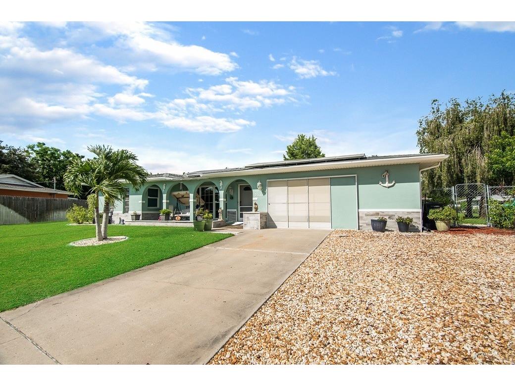 2516 Alcalay Street Port Charlotte FL 33952 A4513561 image1