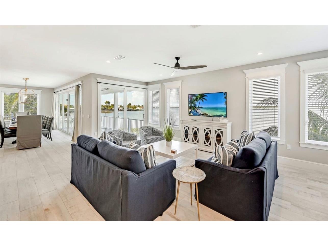 2516 Avenue A Bradenton Beach FL 34217 A4631974 image5