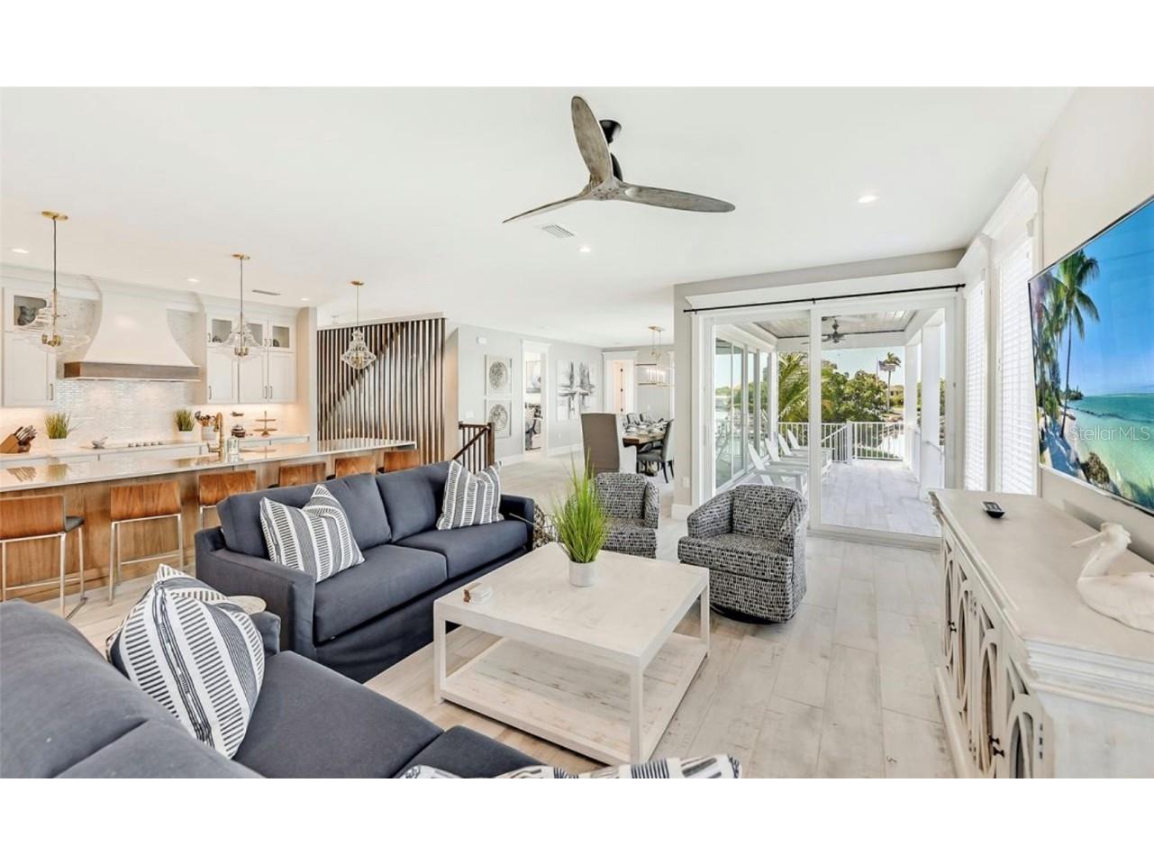 2516 Avenue A Bradenton Beach FL 34217 A4631974 image6