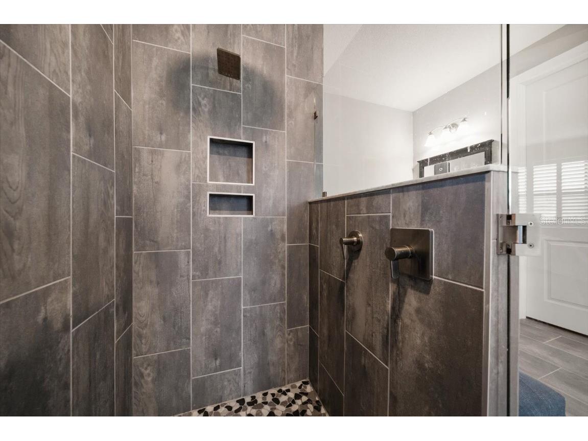 2516 Cobalt Shores Lane Clearwater FL 33761 TB8406260 image18