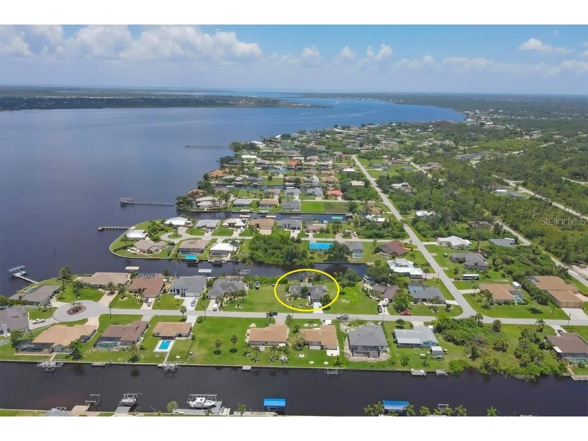 2516 Dixon Terrace Port Charlotte FL 33981 D6145205 image1