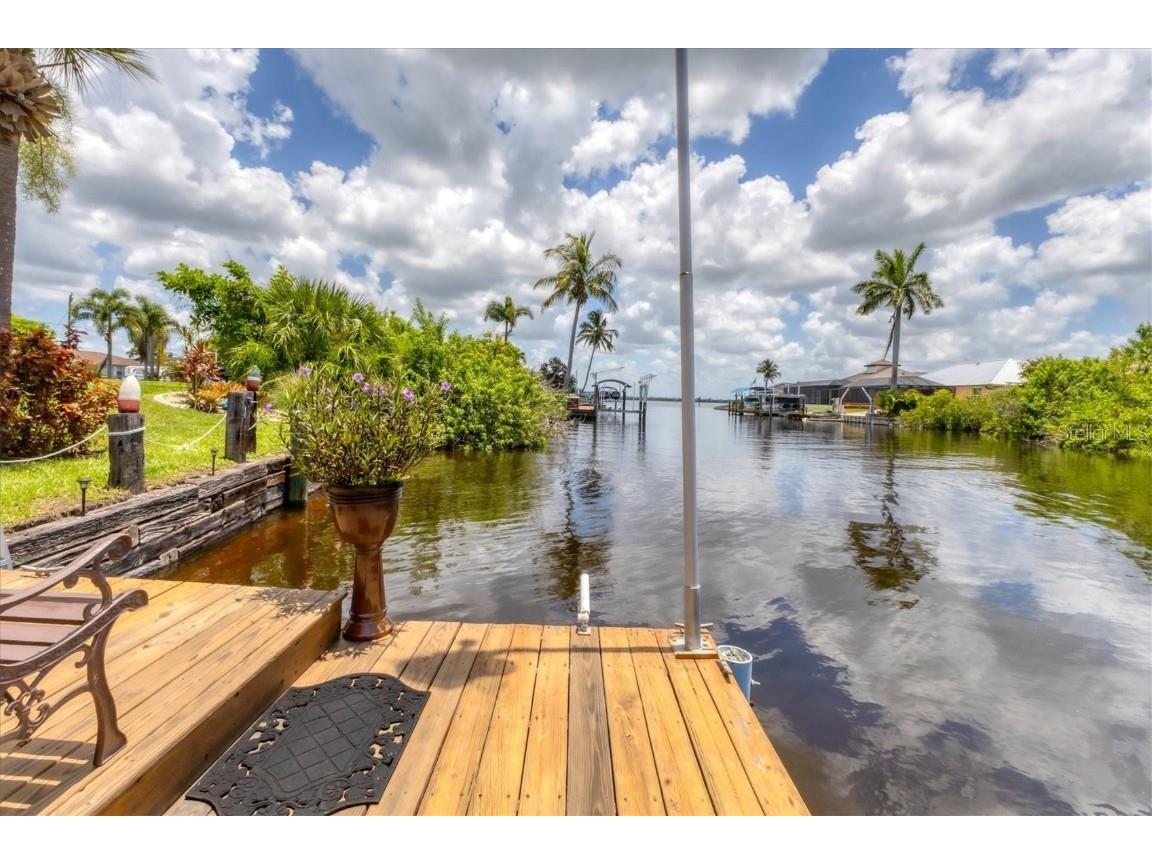 2516 Dixon Terrace Port Charlotte FL 33981 D6145205 image6