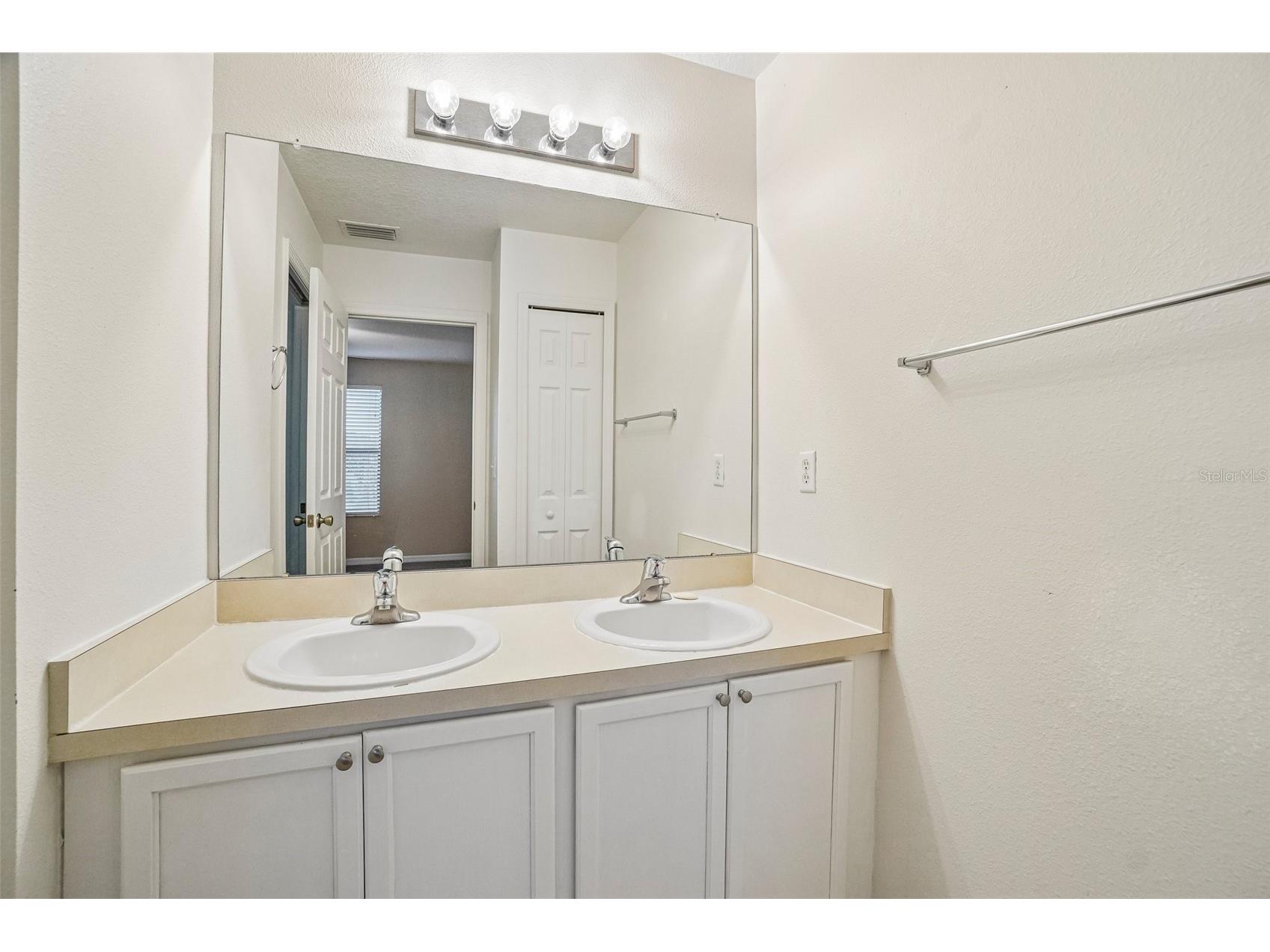 2516 Oleander Lakes Drive Brandon FL 33511 A4698885 image19