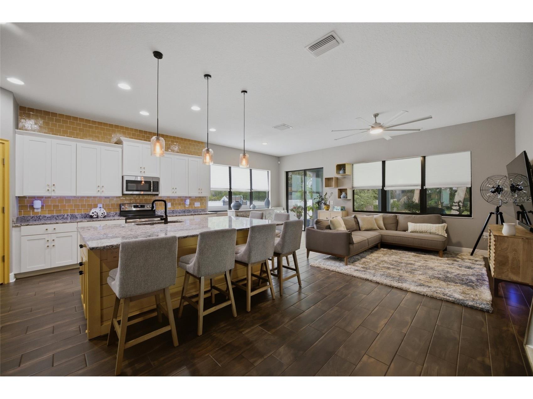 2516 W Curtis Street Tampa FL 33614 TB8529730 image9