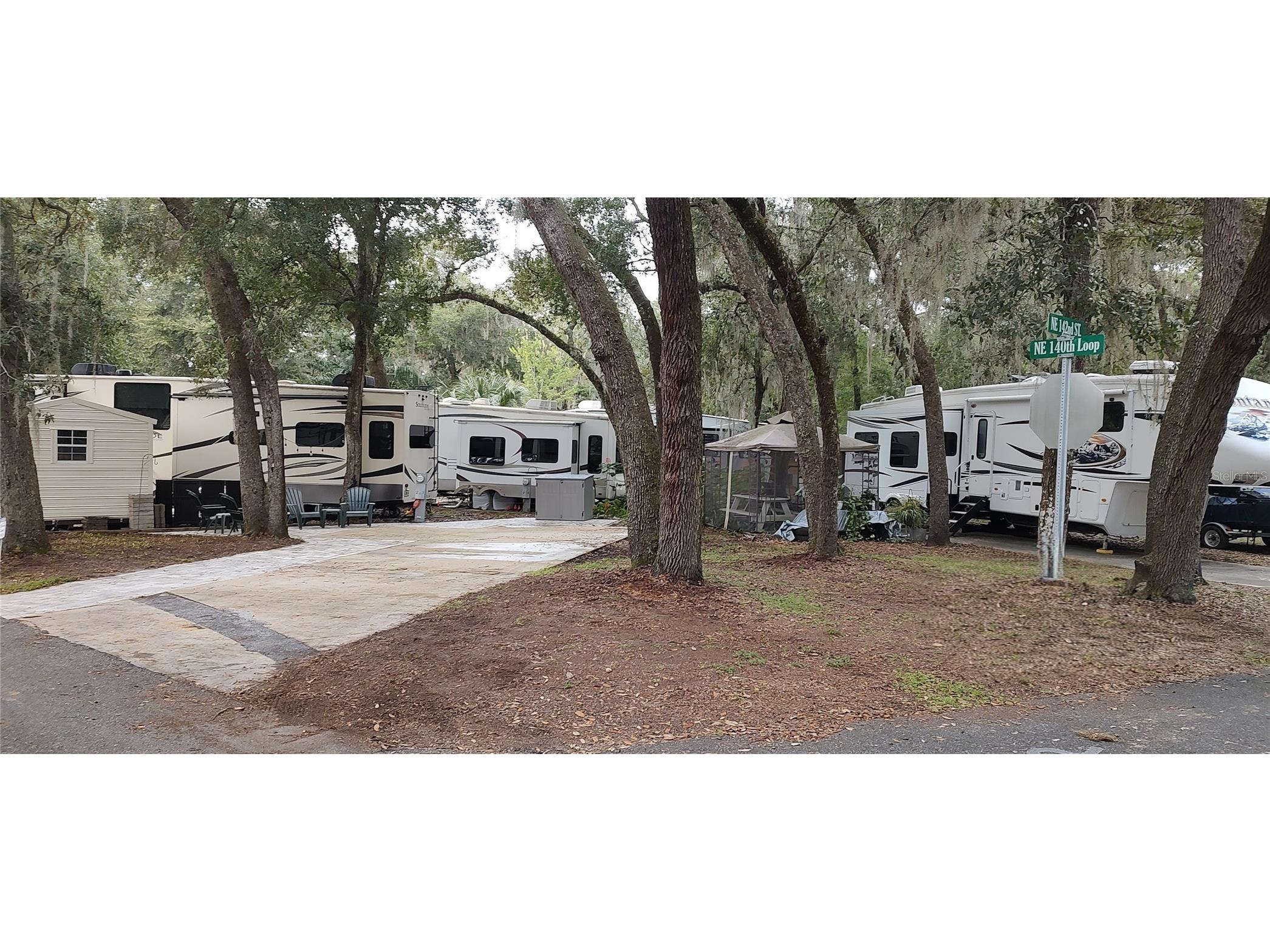 25160 140th Loop NE Salt Springs FL 32134 - LITTLE LAKE KERR OM719709 image1