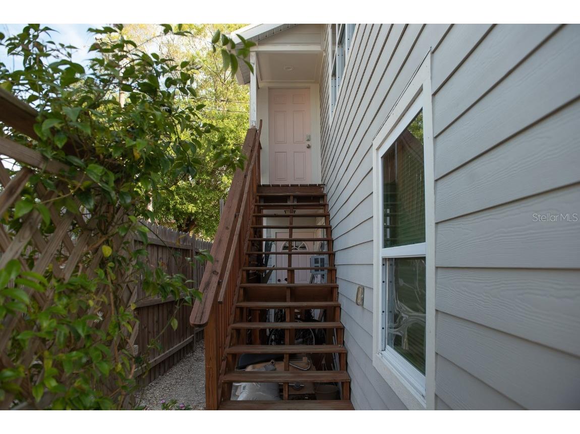 2517 3rd Avenue N Saint Petersburg FL 33713 U8193991 image1