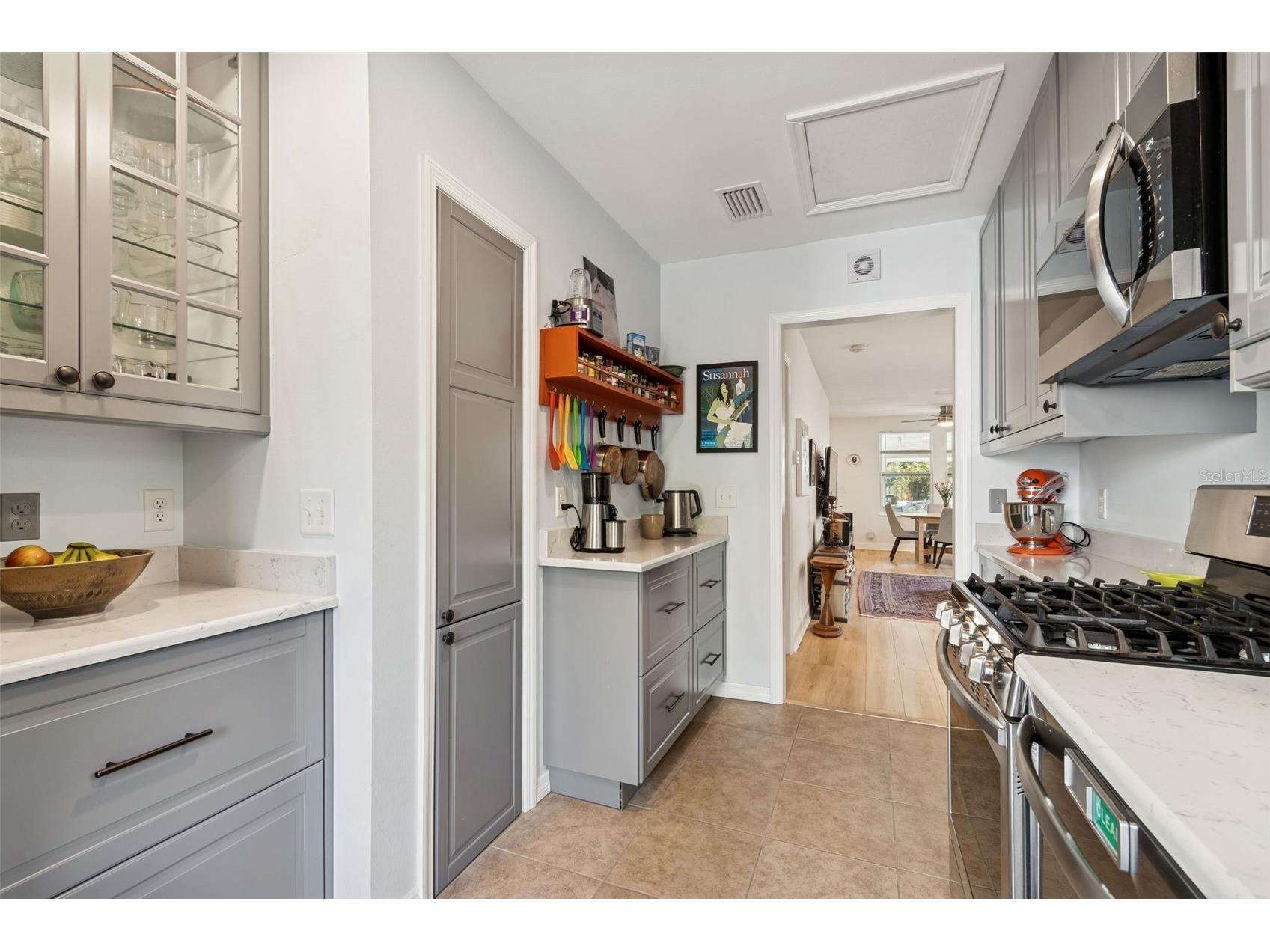 2517 3rd Avenue N Saint Petersburg FL 33713 TB8473368 image18