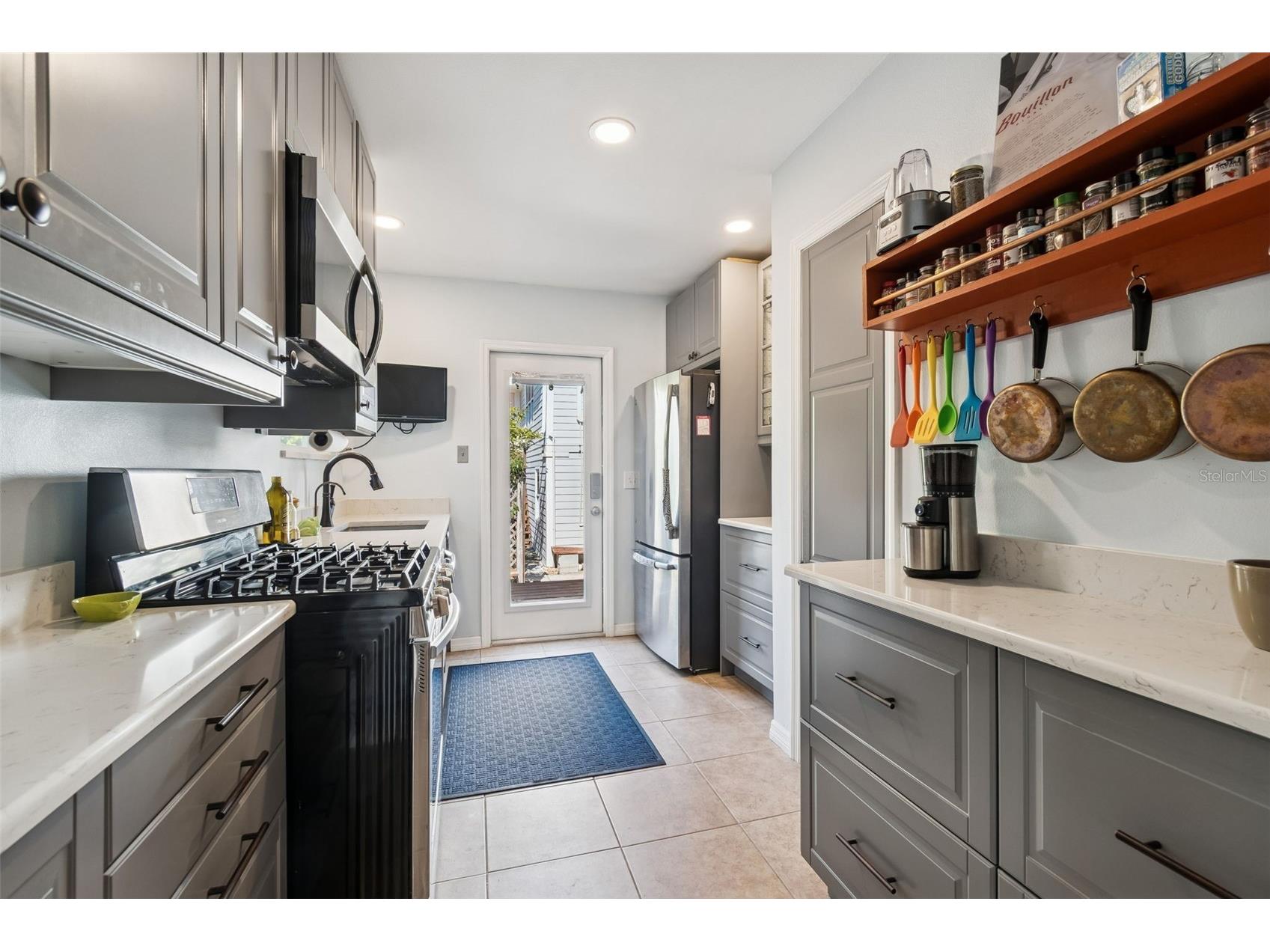 2517 3rd Avenue N Saint Petersburg FL 33713 TB8473368 image29