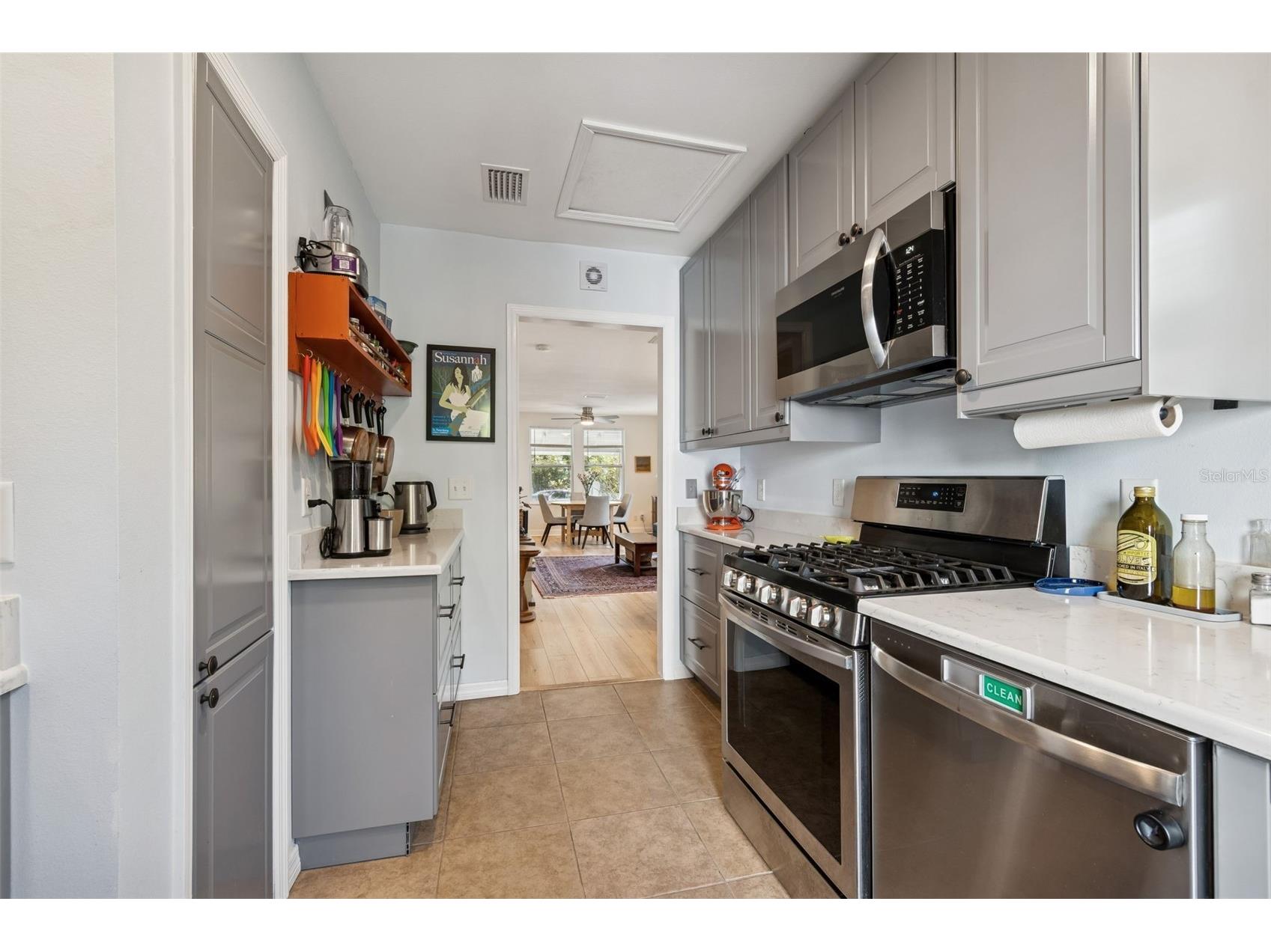 2517 3rd Avenue N Saint Petersburg FL 33713 TB8473368 image31