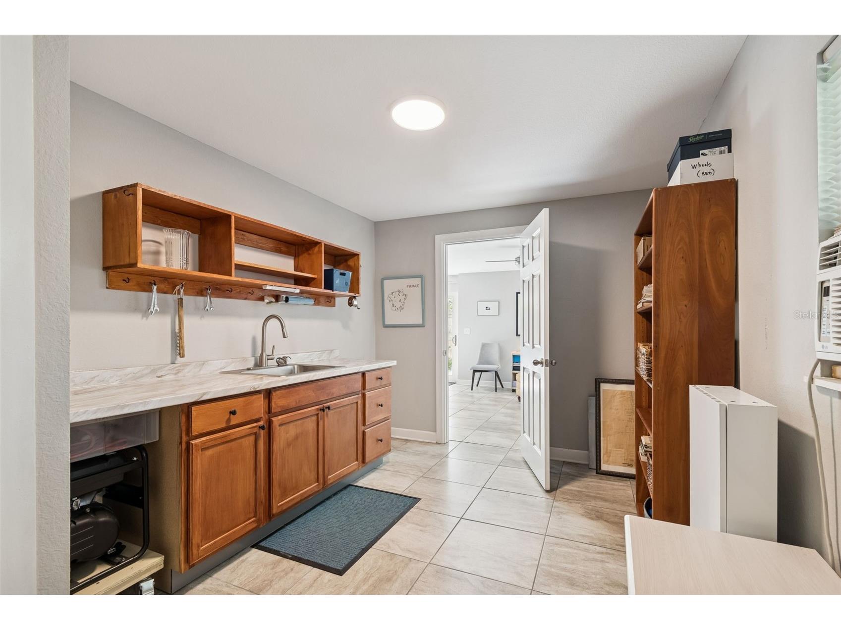 2517 3rd Avenue N Saint Petersburg FL 33713 TB8473368 image45