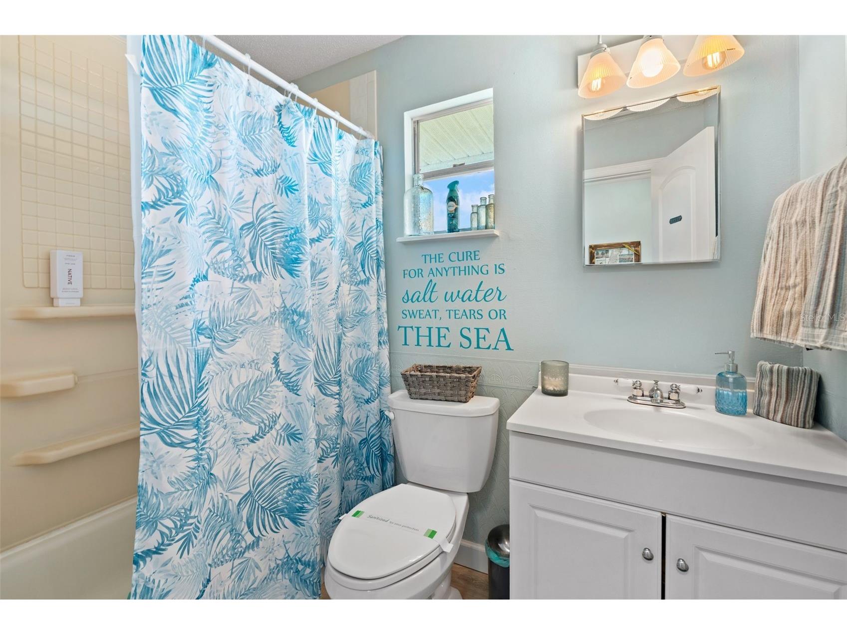 2517 Avenue C Bradenton Beach FL 34217 A4694642 image21