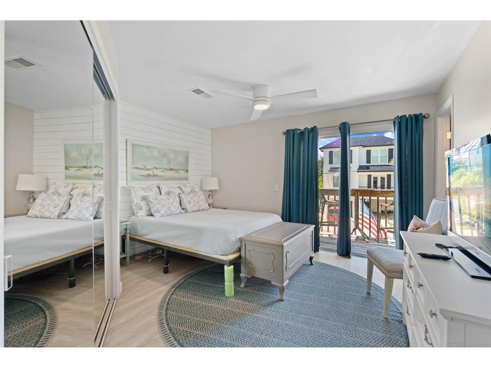 2517 Avenue C Bradenton Beach FL 34217 A4694642 image22