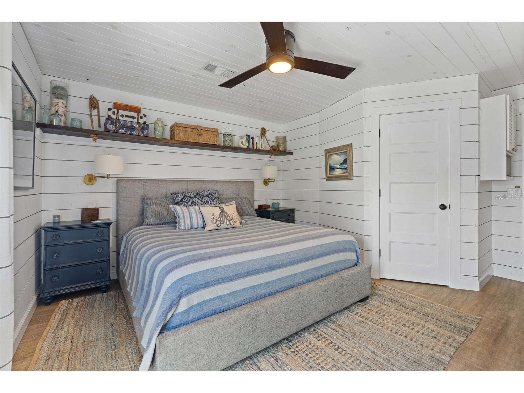 2517 Avenue C Bradenton Beach FL 34217 A4694642 image50