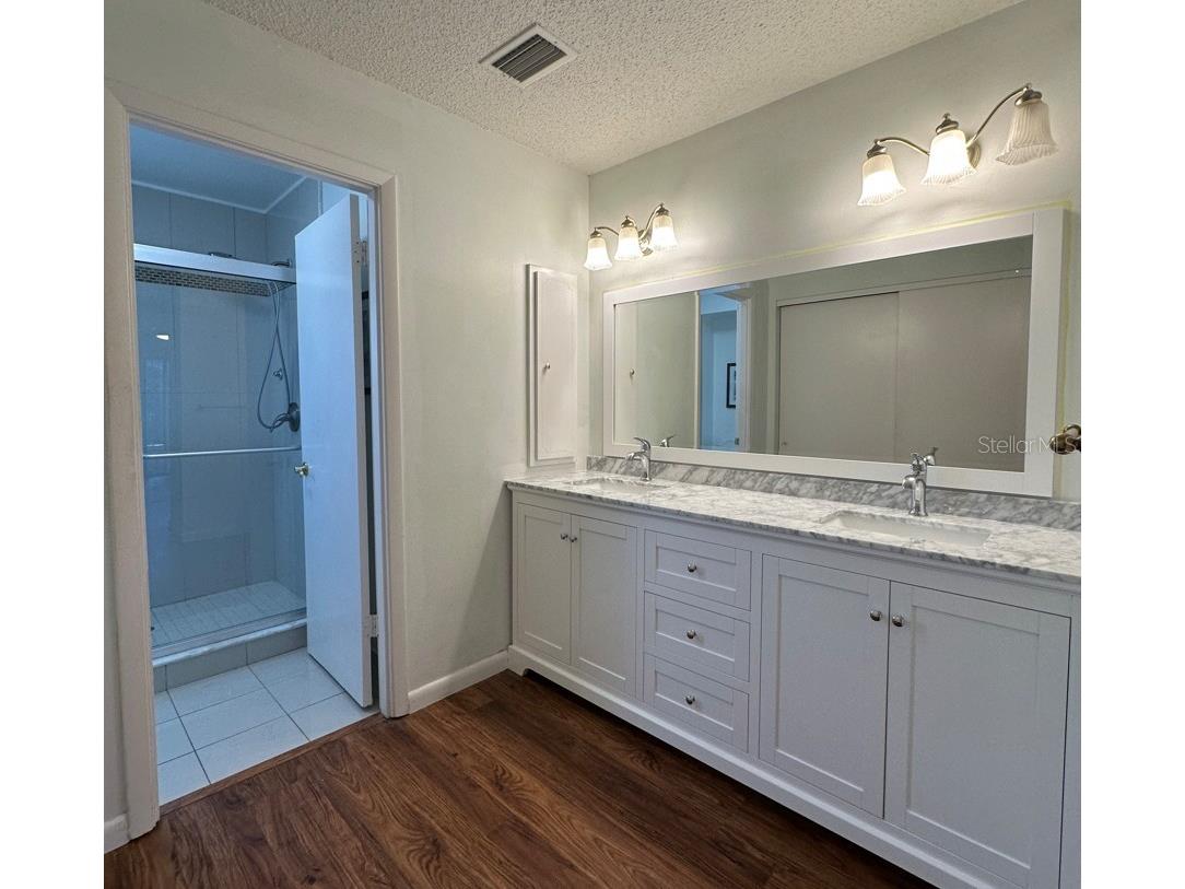 2517 Glebe Farm Close #H-2 Sarasota FL 34235 A4695853 image20