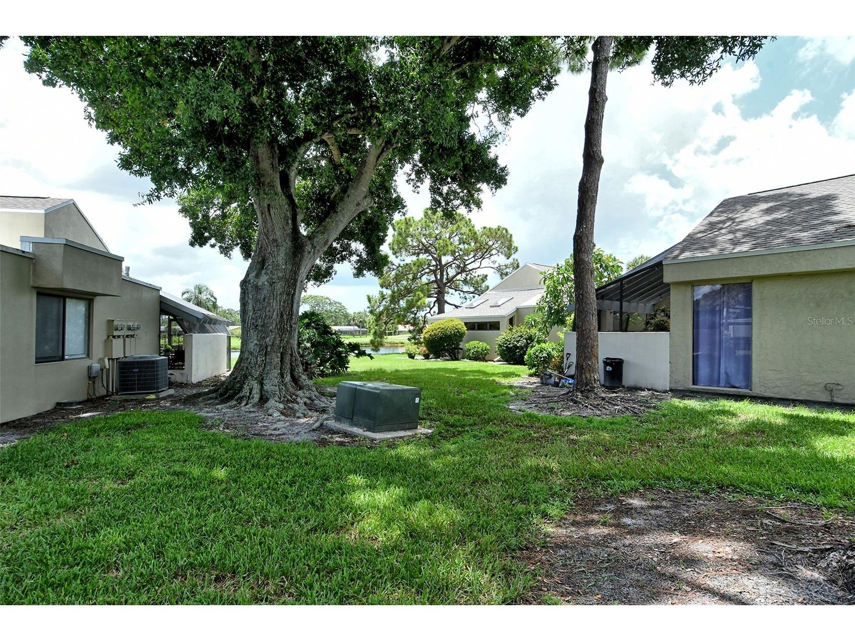 2517 Glebe Farm Close #H-2 Sarasota FL 34235 A4695853 image27