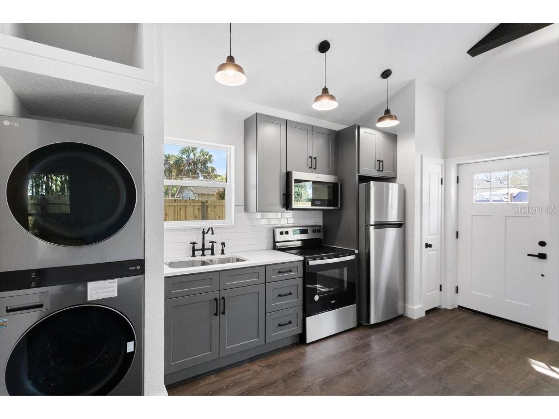 2517 Oakdale St S #B Saint Petersburg FL 33705 T3498727 image1