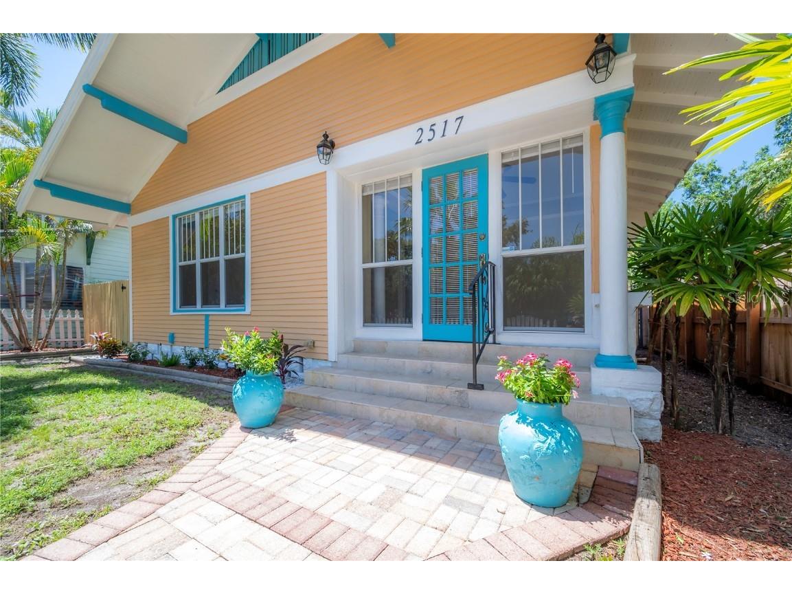 2517 Oakdale St S Saint Petersburg FL 33705 TB8439763 image1