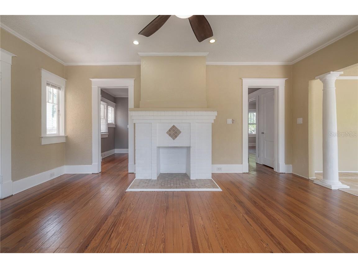 2517 Oakdale St S Saint Petersburg FL 33705 TB8439763 image10