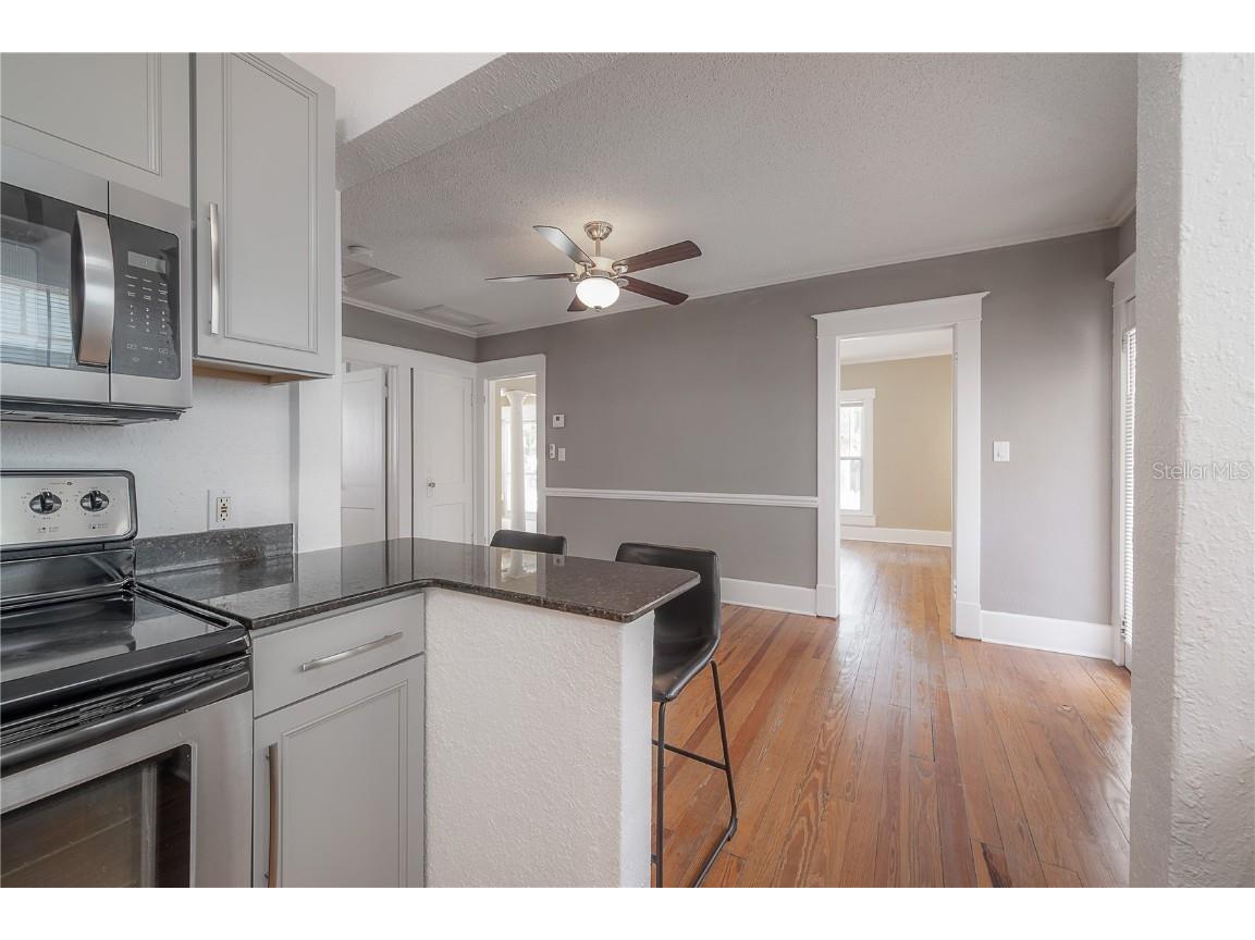 2517 Oakdale St S Saint Petersburg FL 33705 TB8439763 image18