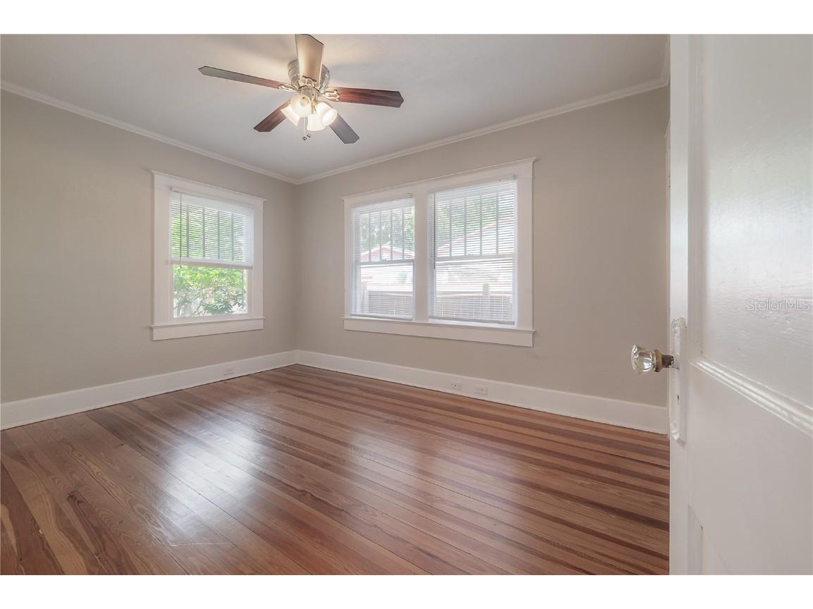 2517 Oakdale St S Saint Petersburg FL 33705 TB8439763 image19