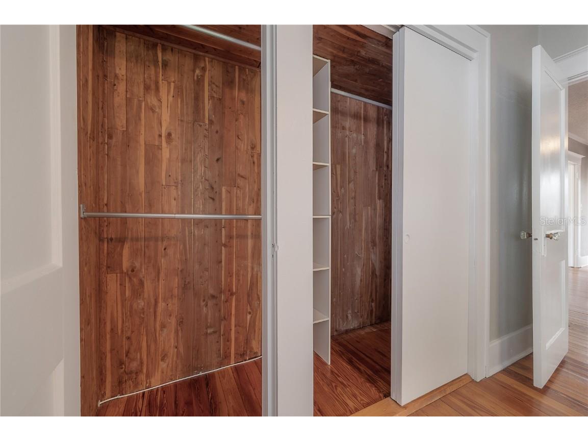 2517 Oakdale St S Saint Petersburg FL 33705 TB8439763 image21