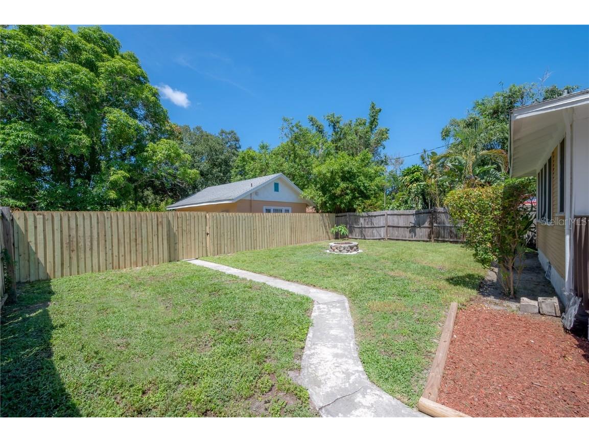 2517 Oakdale St S Saint Petersburg FL 33705 TB8439763 image34