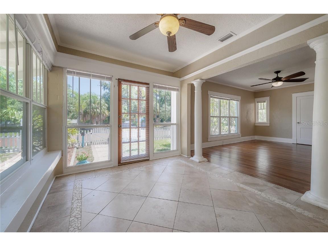 2517 Oakdale St S Saint Petersburg FL 33705 TB8439763 image5