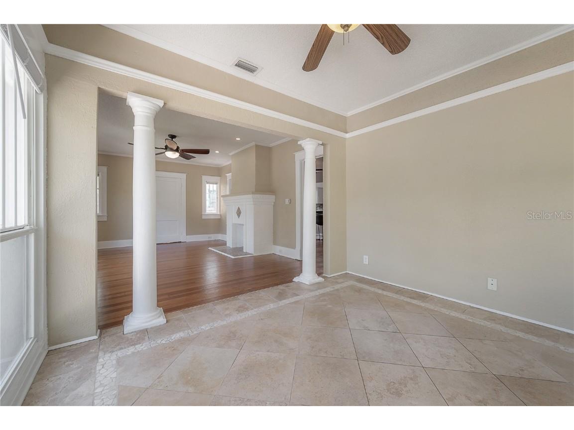 2517 Oakdale St S Saint Petersburg FL 33705 TB8439763 image7