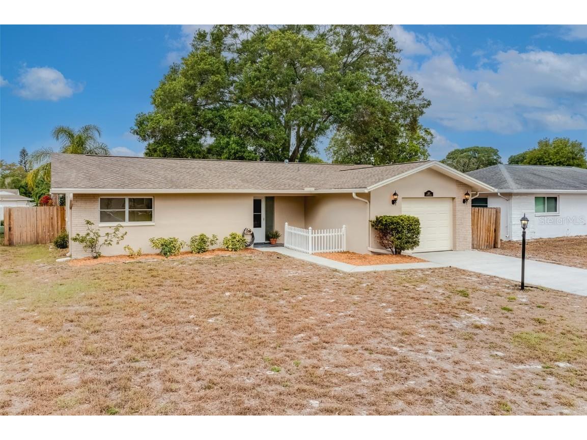 2517 Wynnewood Drive Clearwater FL 33763 U8194475 image1