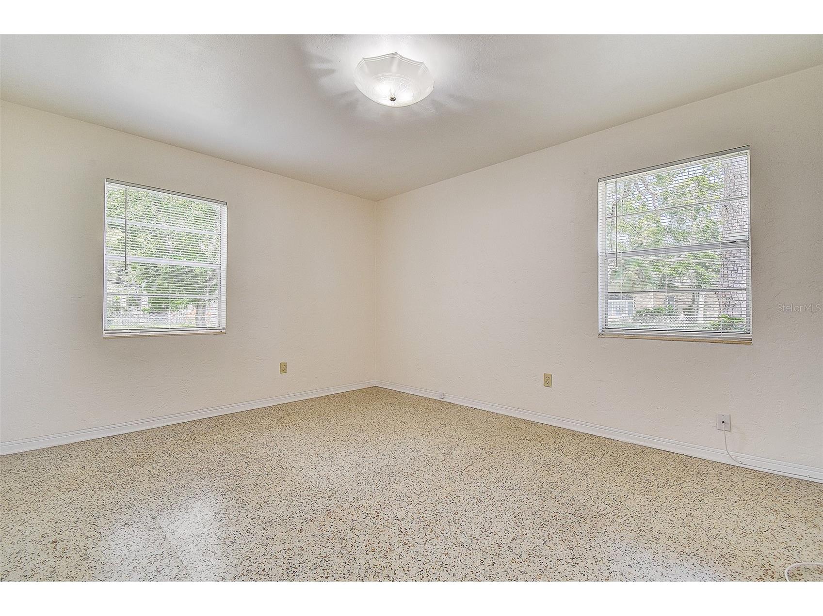 2518 40th Avenue N Saint Petersburg FL 33710 TB8486364 image23