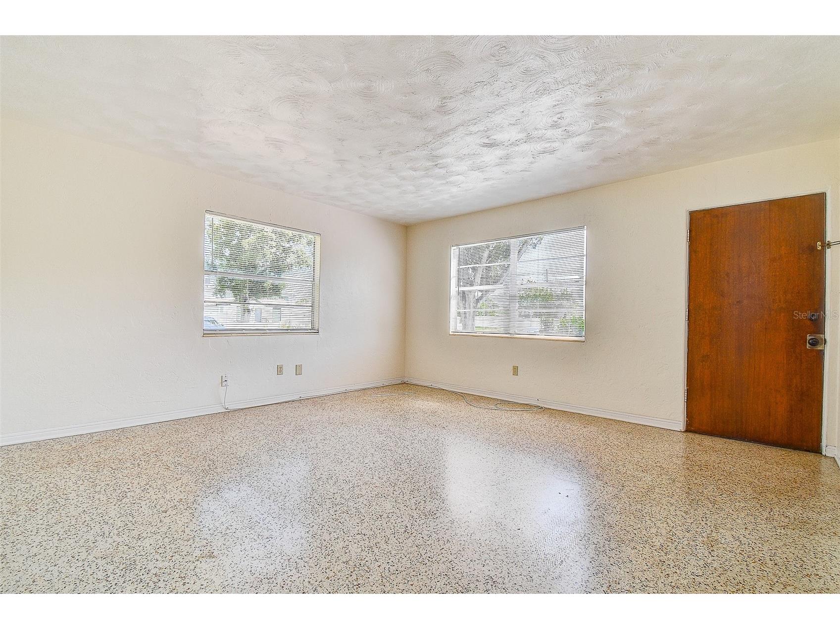 2518 40th Avenue N Saint Petersburg FL 33710 TB8486364 image30