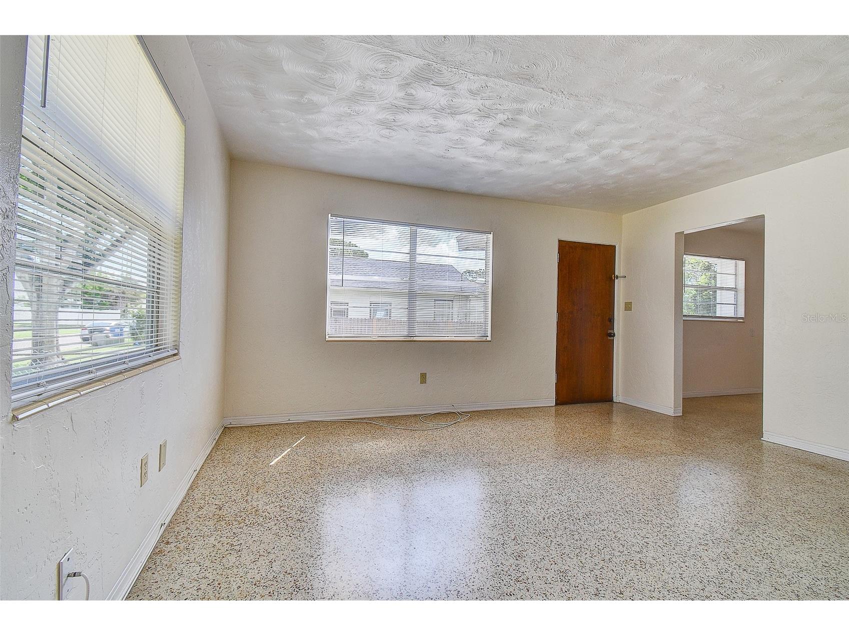 2518 40th Avenue N Saint Petersburg FL 33710 TB8486364 image32