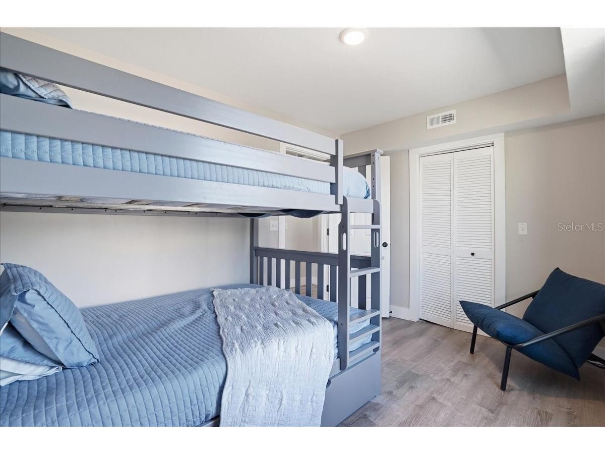2518 Avenue B Bradenton Beach FL 34217 A4685059 image28