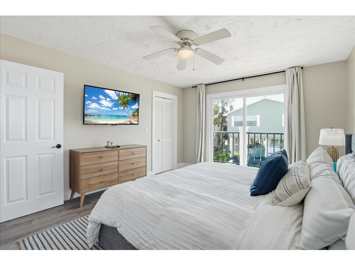2518 Avenue B Bradenton Beach FL 34217 A4685059 image33