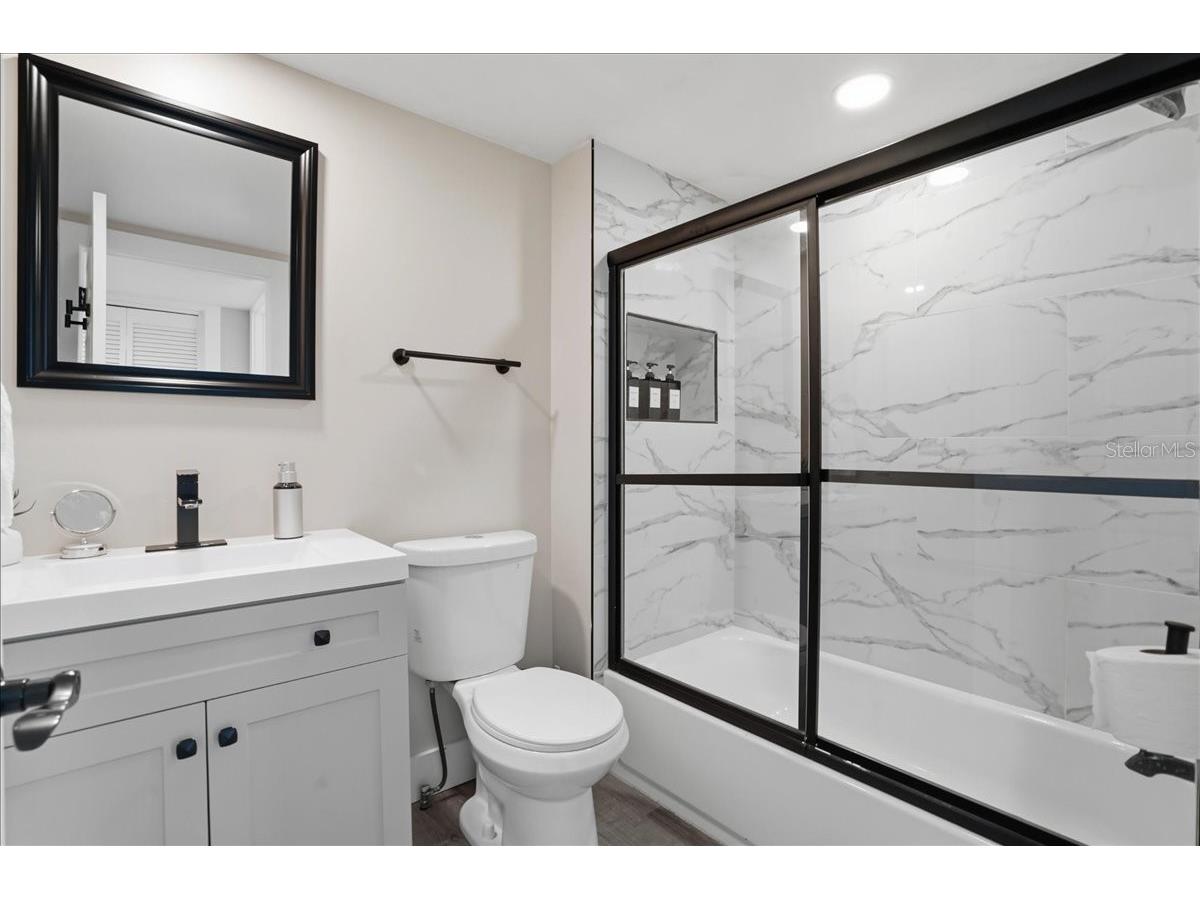 2518 Avenue B Bradenton Beach FL 34217 A4685059 image34