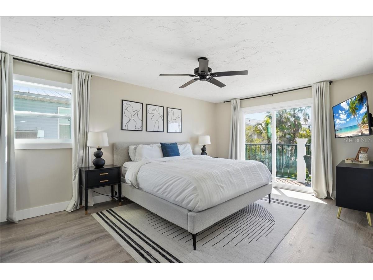 2518 Avenue B Bradenton Beach FL 34217 A4685059 image35