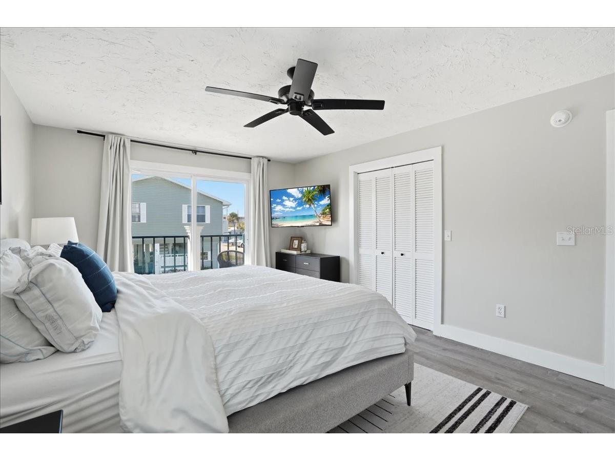 2518 Avenue B Bradenton Beach FL 34217 A4685059 image36