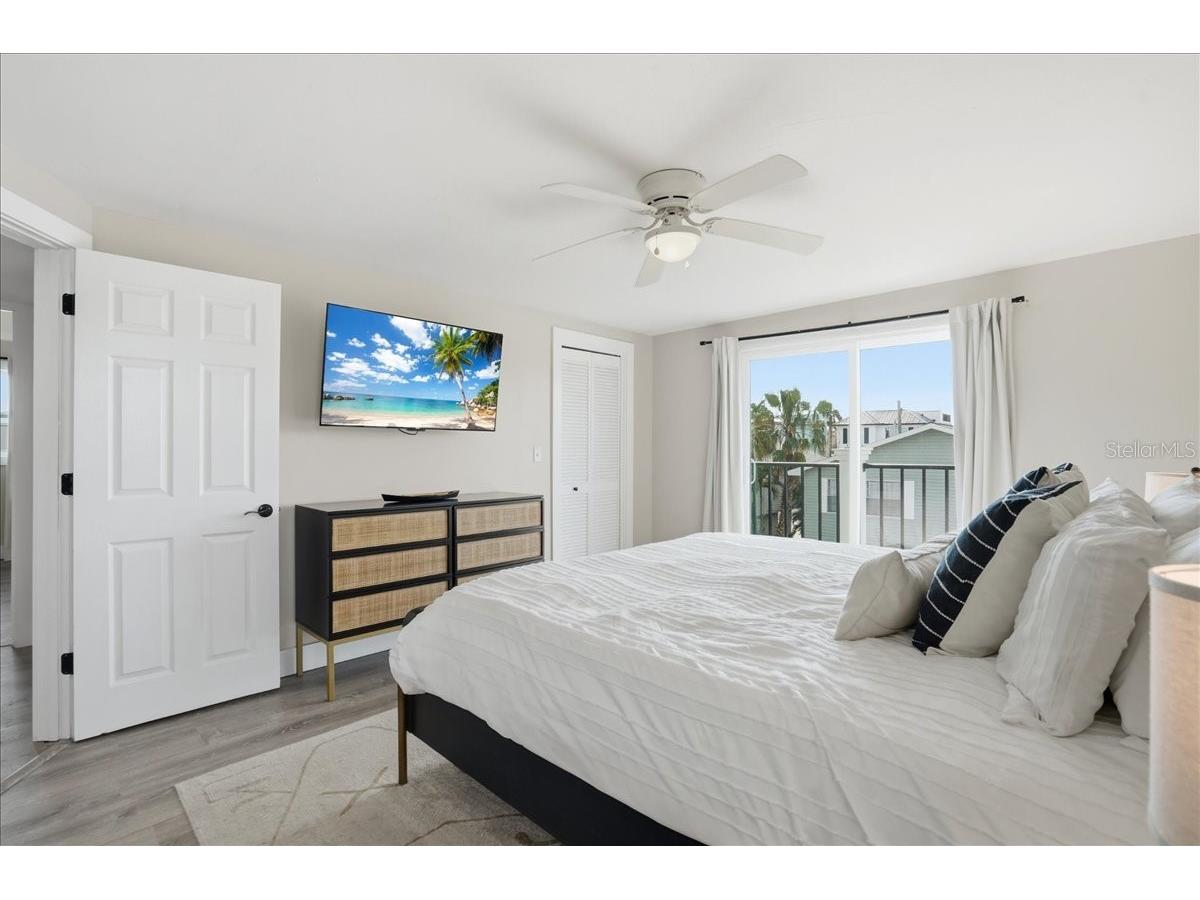 2518 Avenue B Bradenton Beach FL 34217 A4685059 image59