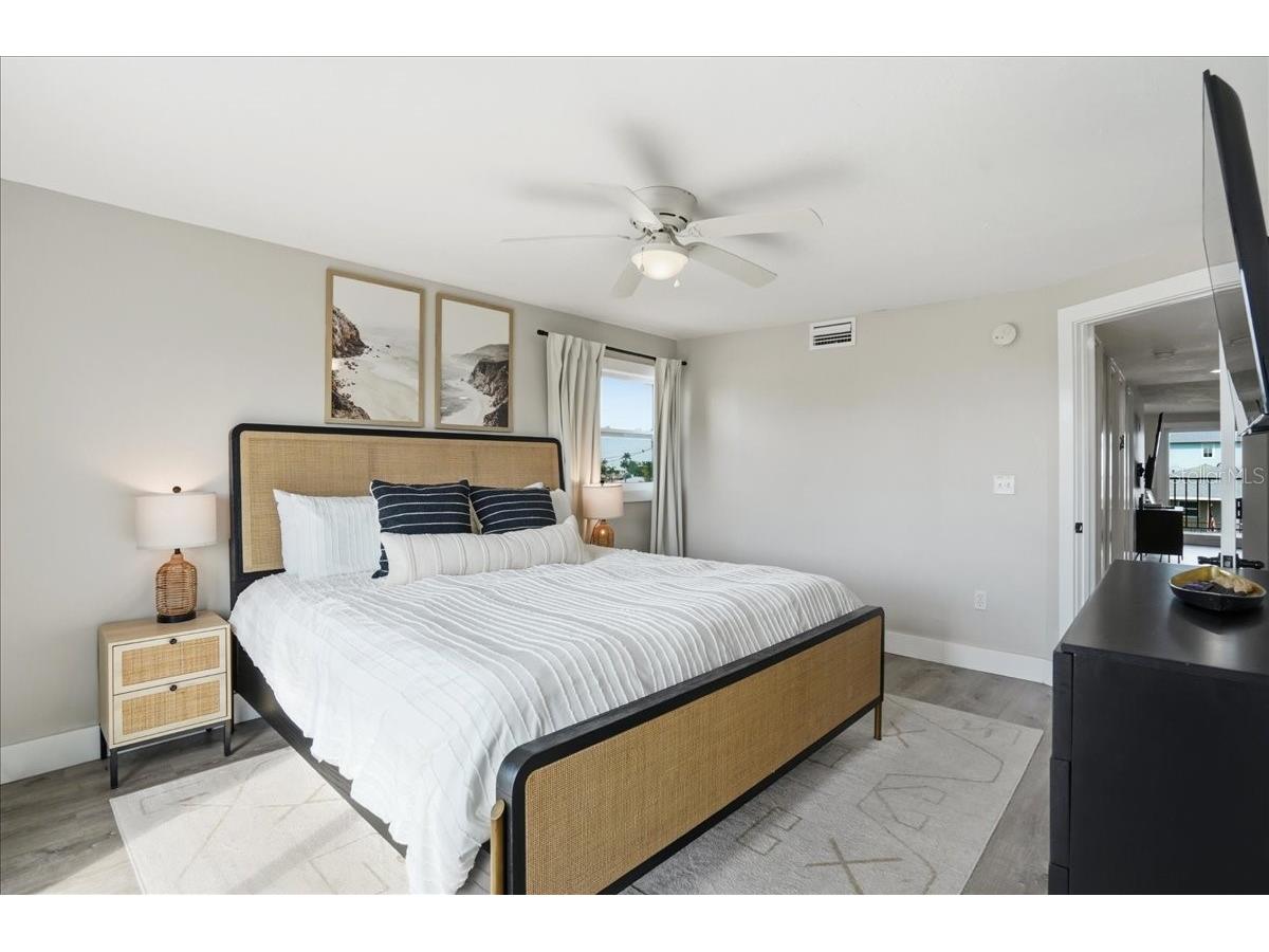 2518 Avenue B Bradenton Beach FL 34217 A4685059 image60