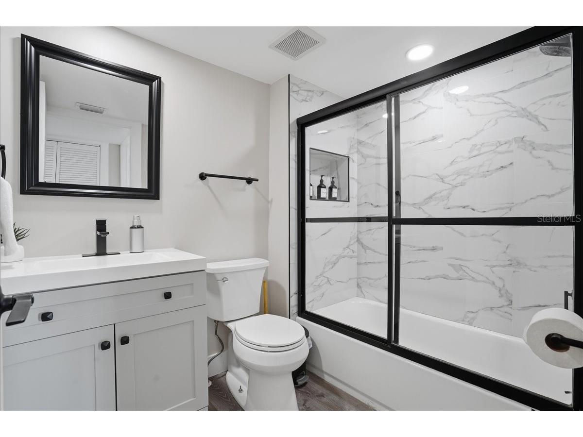 2518 Avenue B Bradenton Beach FL 34217 A4685059 image61
