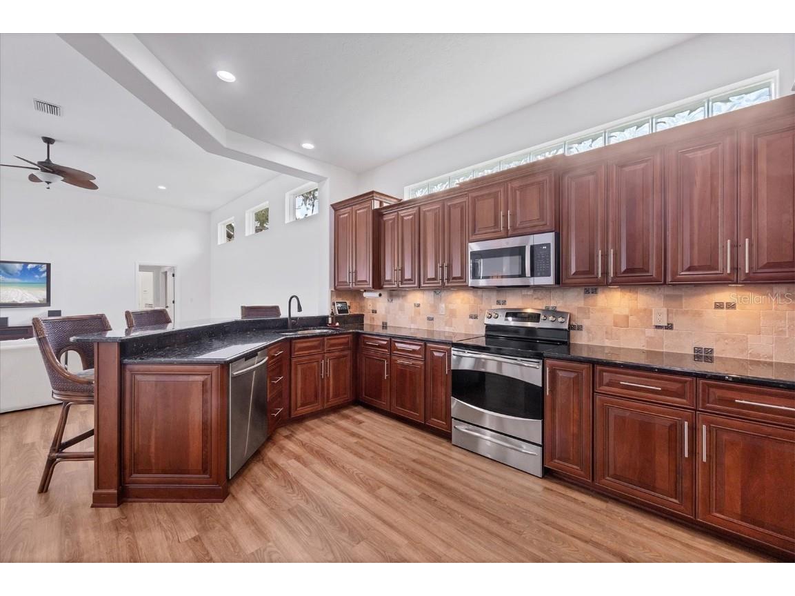 2518 Dick Wilson Drive Sarasota FL 34240 A4672995 image16