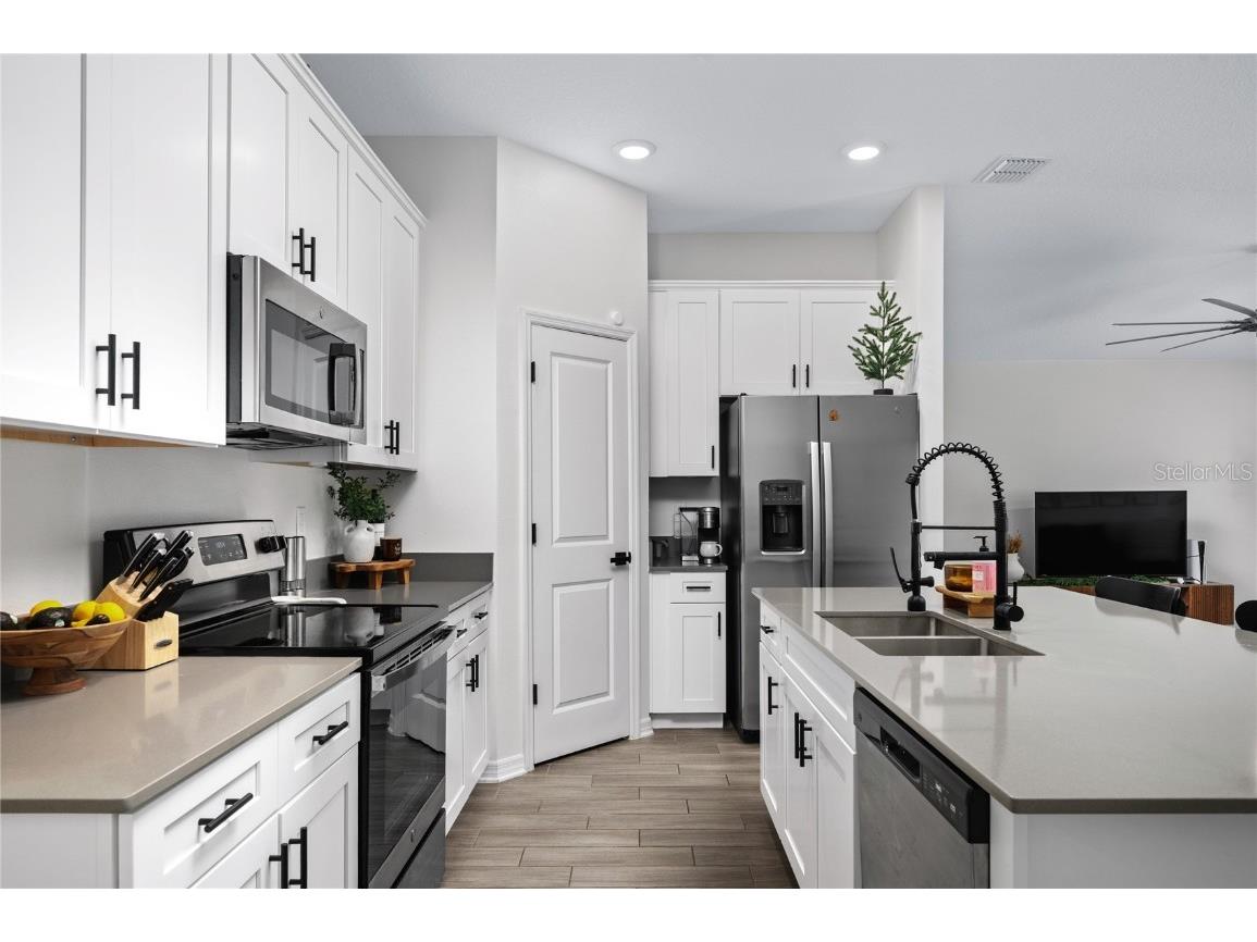 2518 Hoptree Lane Edgewater FL 32141 V4942272 image6